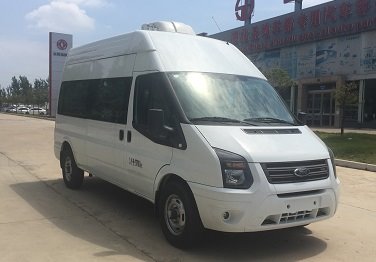 程力威牌CLW5040XYLJ5型體檢醫(yī)療車