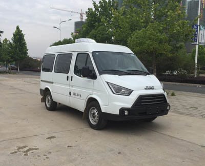 程力威牌CLW5045XDWJ5型流動(dòng)服務(wù)車