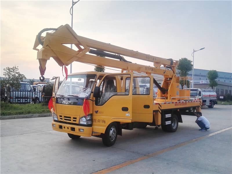 程力威牌CLW5101JGKE5型高空作業(yè)車