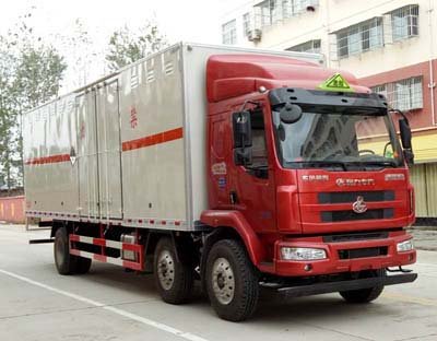 程力威牌CLW5250XZWL5型雜項(xiàng)危險(xiǎn)物品廂式運(yùn)輸車
