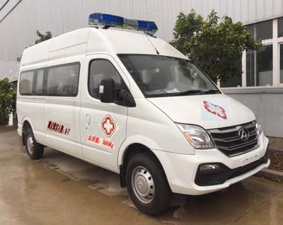 程力威牌CLW5046XJHS5型救護(hù)車