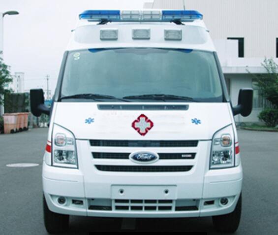 程力威牌CLW5036XJHJ5型救護(hù)車