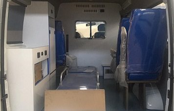程力威牌CLW5030XJHJX5型救護車