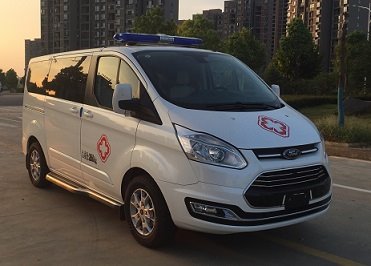  程力威牌CLW5033XJHJ5型救護車
