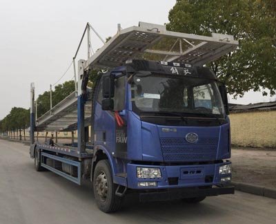程力威牌CLW5181TCLC5型車輛運(yùn)輸車