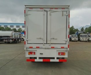 程力威牌CLW5040XWTB5型舞臺車