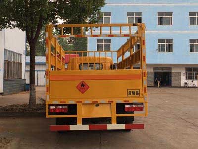 程力威牌CLW5110TQPD5型氣瓶運(yùn)輸車