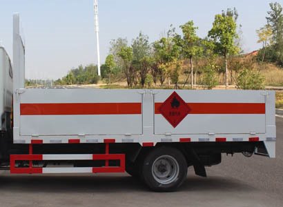 程力威牌CLW5061TQPJ5型氣瓶運輸車