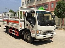 程力威牌CLW5072TQPH5型氣瓶運(yùn)輸車