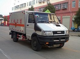 程力威牌CLW5040XQYNJ5型爆破器材運輸車