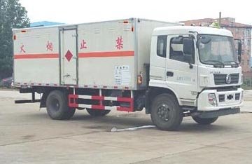 程力威牌CLW5162XQYD5型爆破器材運輸車