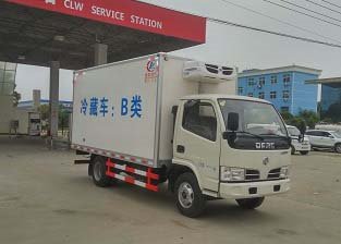 程力威牌CLW5040XLC5型冷藏車
