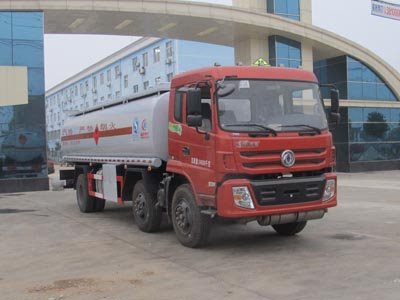 程力威牌CLW5256GYYT5型運(yùn)油車