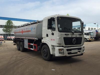 程力威牌CLW5251GYYT5型運油車
