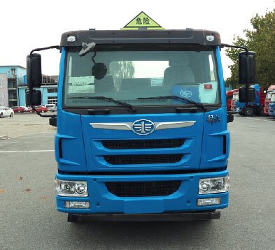 程力威牌CLW5250GJYC5型加油車