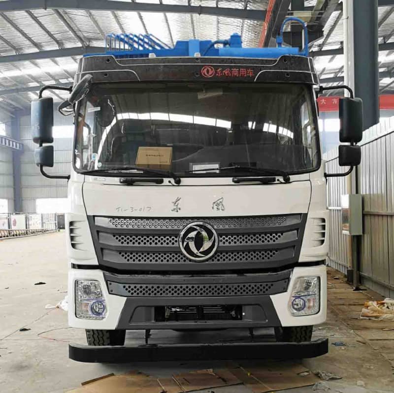 程力威牌CLW5250ZYSD5型壓縮式垃圾車