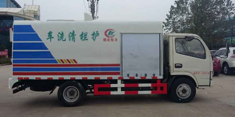 程力威牌CLW5071GQX5型護欄清洗車