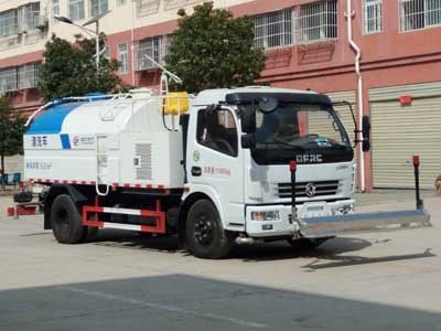 程力威牌CLW5110GQXD5型清洗車