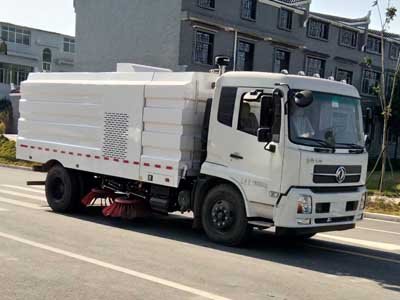 程力威牌CLW5180TSLD5型掃路車(chē)