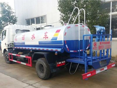 程力威牌CLW5080GSSD5型灑水車