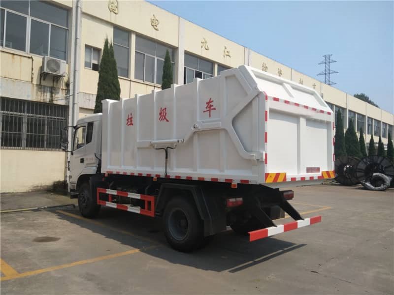 東風(fēng)專底12方對接式垃圾車