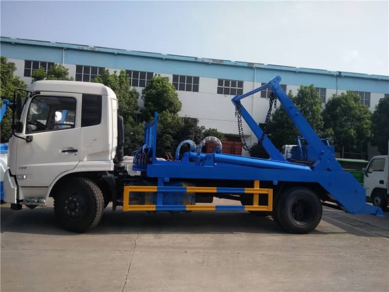 東風(fēng)天錦擺臂垃圾車（12方）