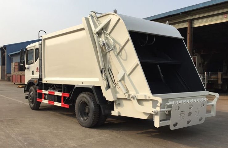 東風(fēng)145壓縮式垃圾車