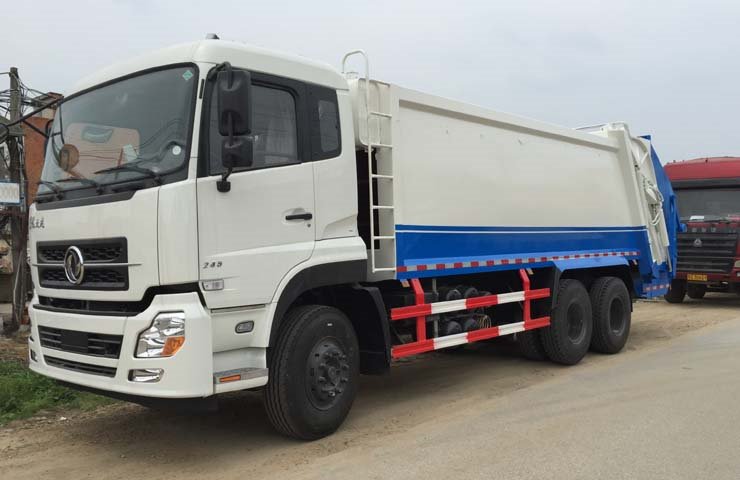 東風天龍后雙橋壓縮式垃圾車