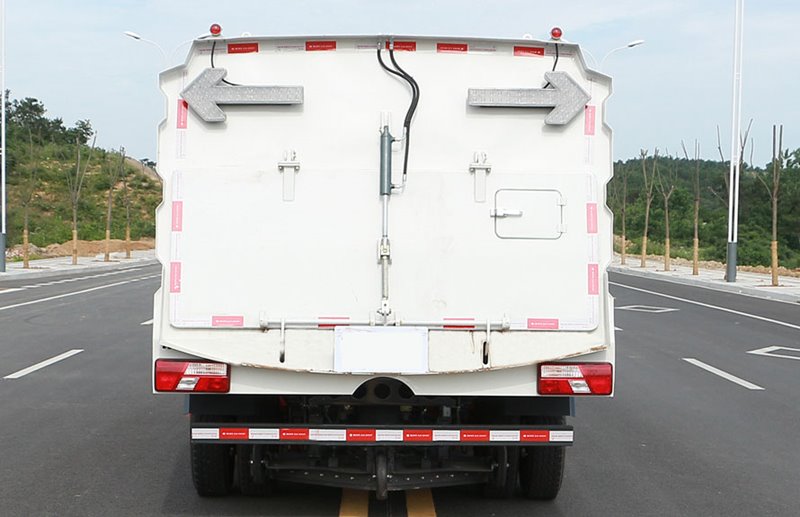 國五江鈴道路清掃車