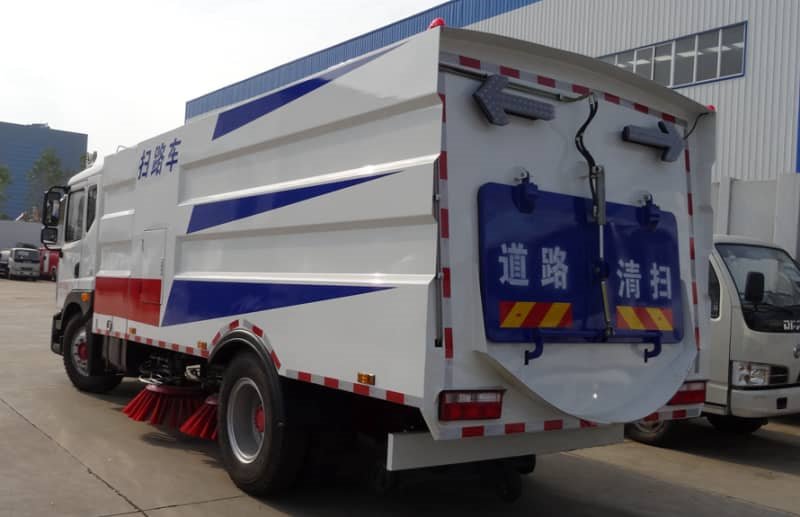 國五程力威牌掃路車