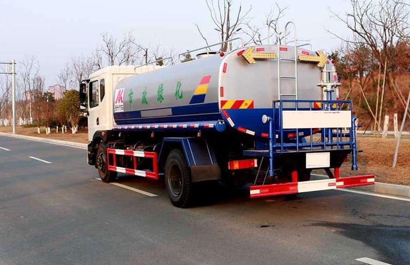 東風(fēng)創(chuàng)普15噸灑水車