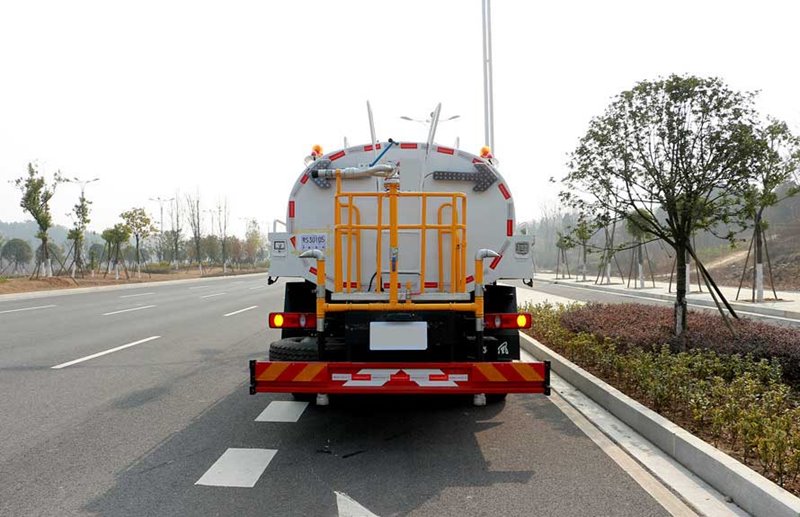 東風天錦12噸灑水車