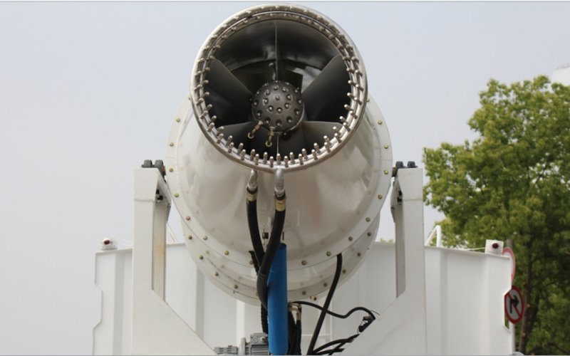 程力抑塵車專業(yè)廠噴霧機技術(shù)先進 應(yīng)用廣泛
