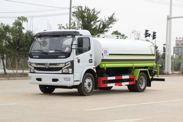 8方國(guó)六灑水車多少錢