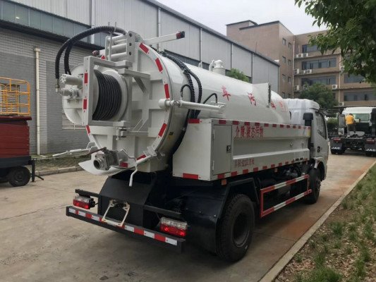 楚勝牌8方清洗吸污車