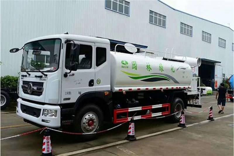 12方東風(fēng)D9灑水車40米霧炮抑塵車