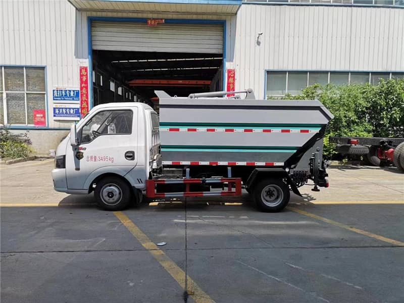 東風(fēng)國(guó)六自卸式垃圾車