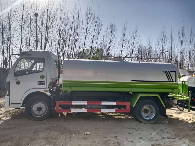 東風國六灑水車