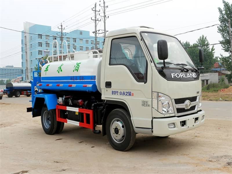 福田2噸藍(lán)牌灑水車