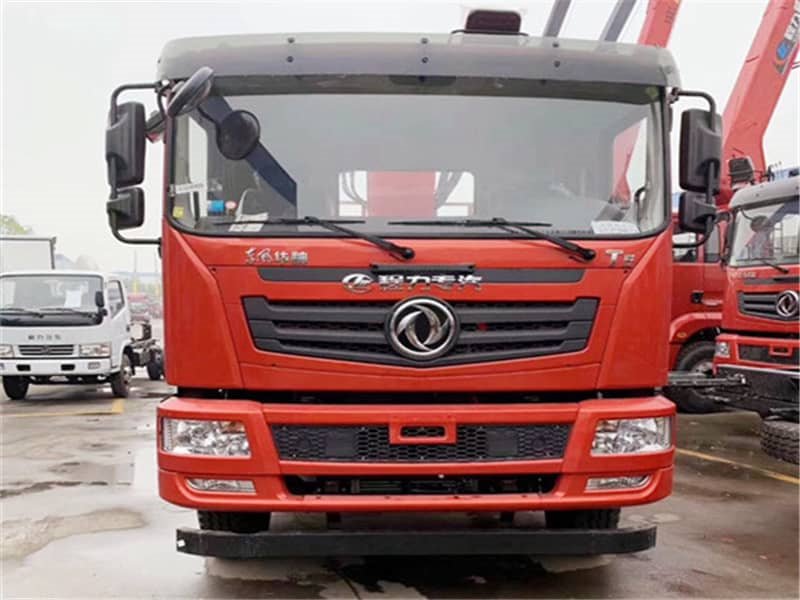 東風(fēng)T5后八輪12噸4節(jié)臂隨車(chē)吊
