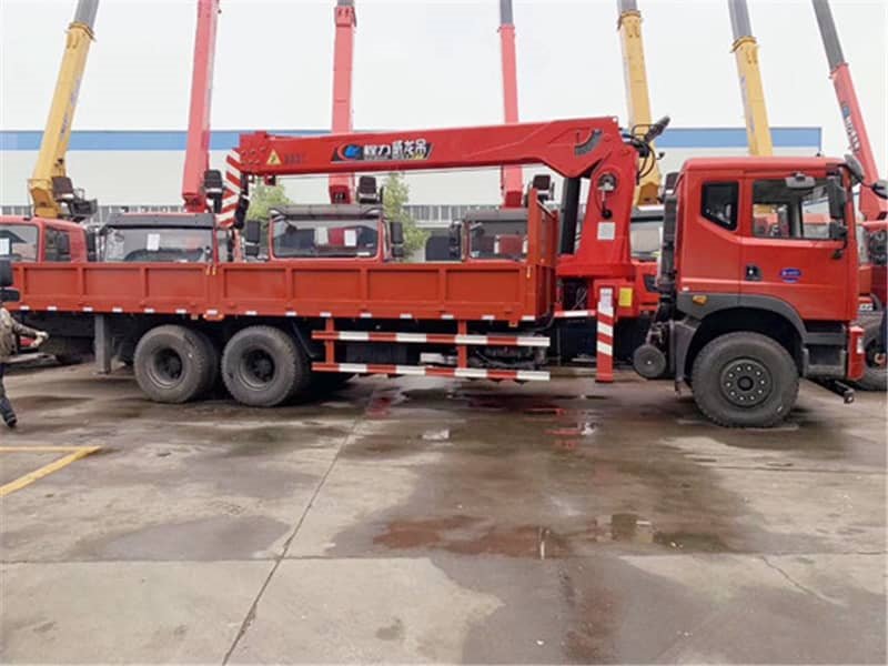 東風(fēng)T5后八輪12噸4節(jié)臂隨車(chē)吊