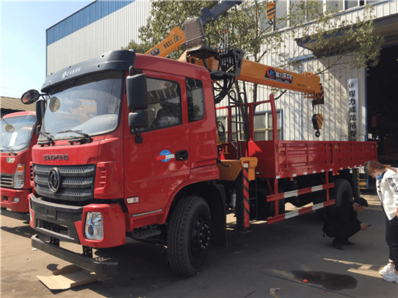 2020款東風(fēng)自卸隨車(chē)吊蛻變升級(jí)