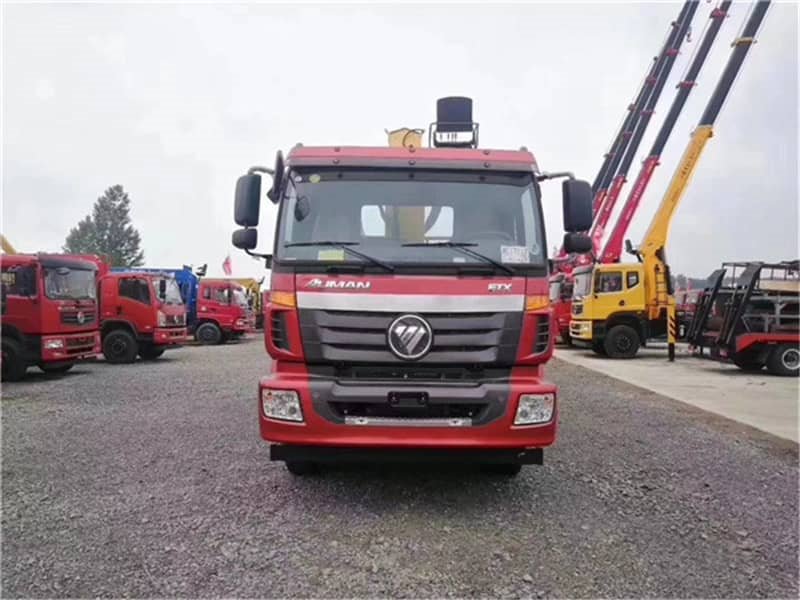 福田歐曼前四后八徐工雙聯(lián)泵隨車吊