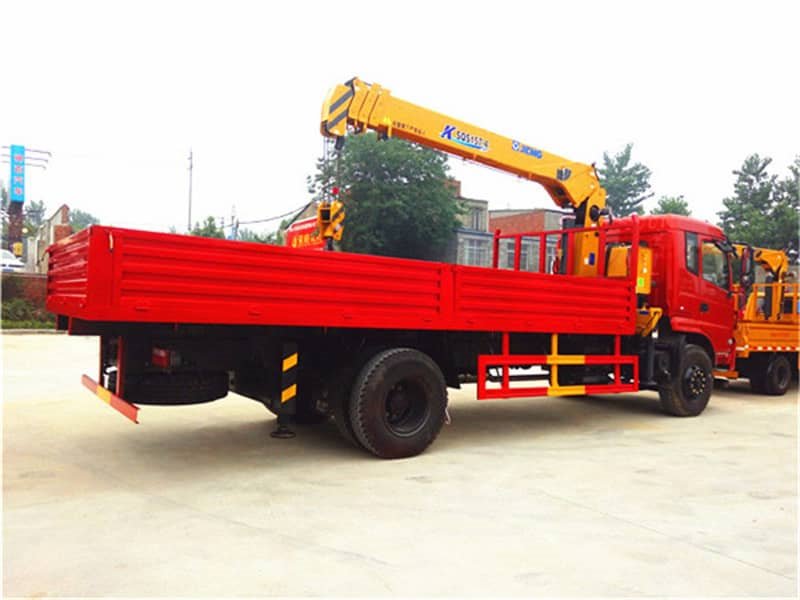 東風(fēng)新款6.3噸隨車吊