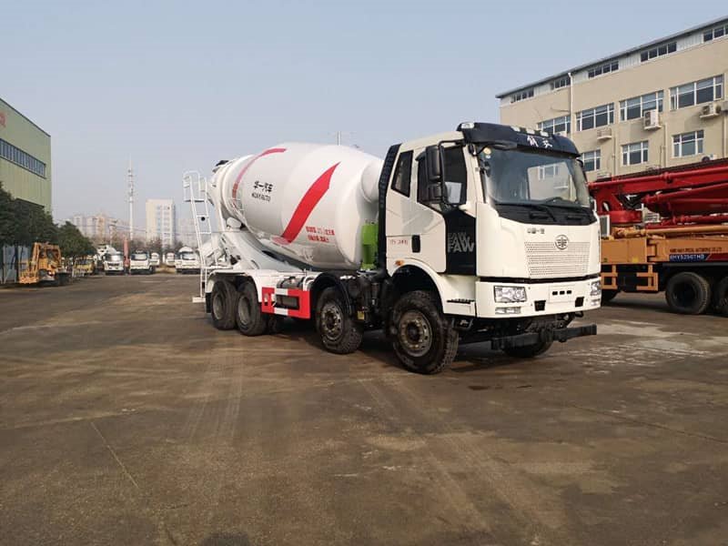 一汽解放小四軸法規(guī)版罐車(chē)全國(guó)統(tǒng)一價(jià)格表