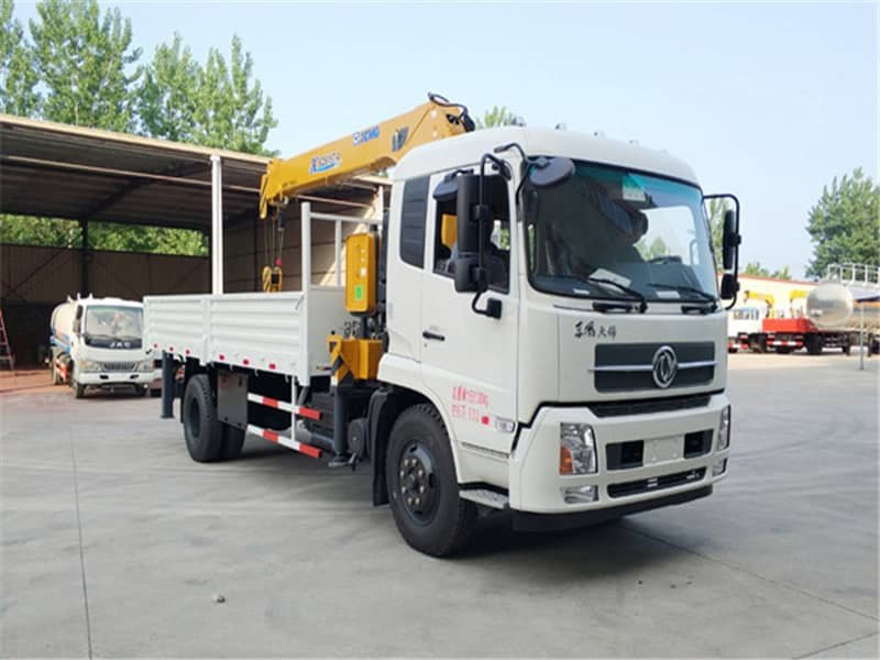 東風(fēng)天錦8噸隨車(chē)吊