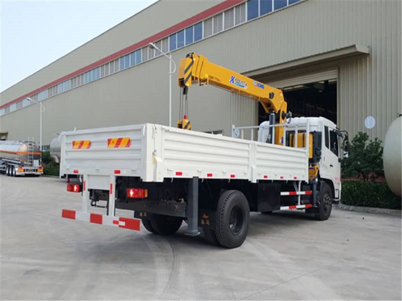 東風(fēng)天錦8噸隨車(chē)吊