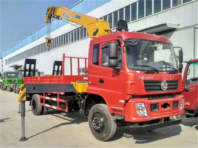 徐工8噸隨車(chē)吊帶爬梯