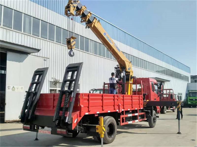 徐工8噸隨車(chē)吊帶爬梯
