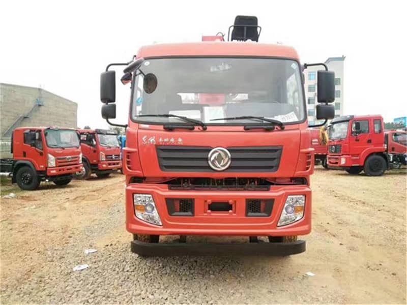 三一小三軸10噸隨車吊